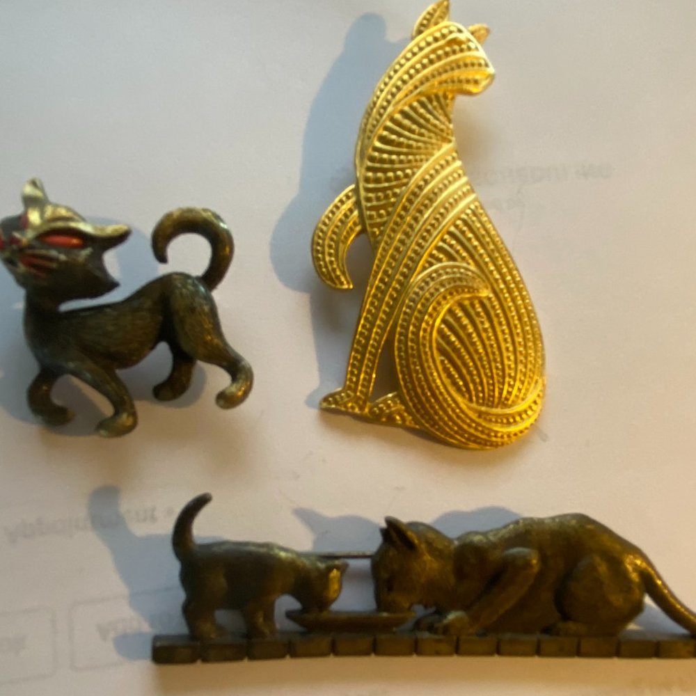 3 Xs JJ Jonette Cat Pins - Picture 8 of 10